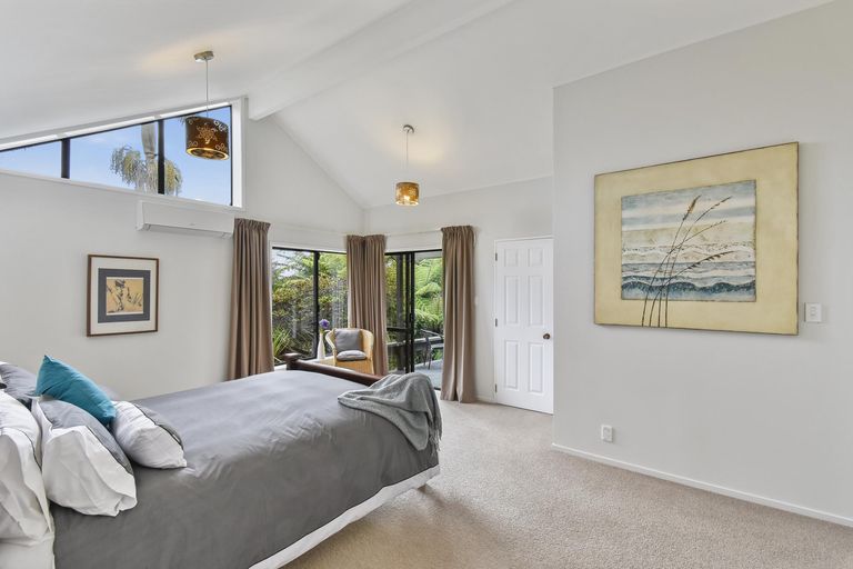 Photo of property in 6 Freelance Terrace, Pahurehure, Papakura, 2113