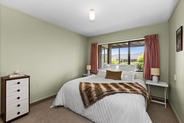 Photo of property in 90 Churchill Drive, Taradale, Napier, 4112