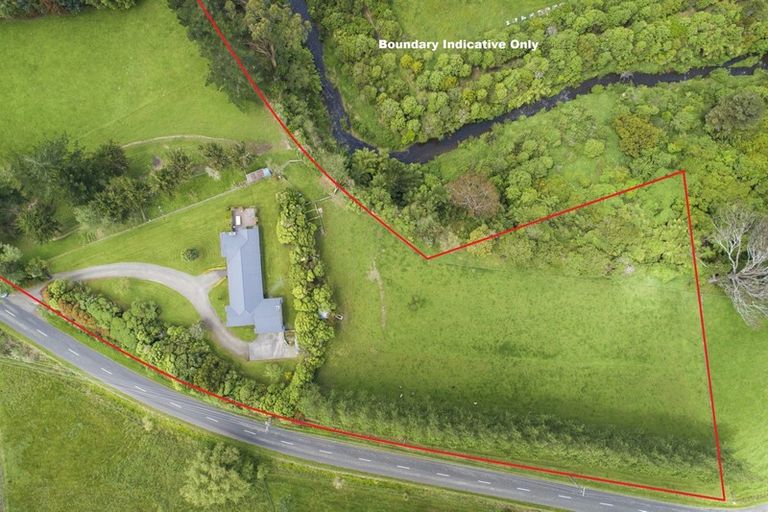 Photo of property in 29 Ngahere Park Road, Turitea, Palmerston North, 4472