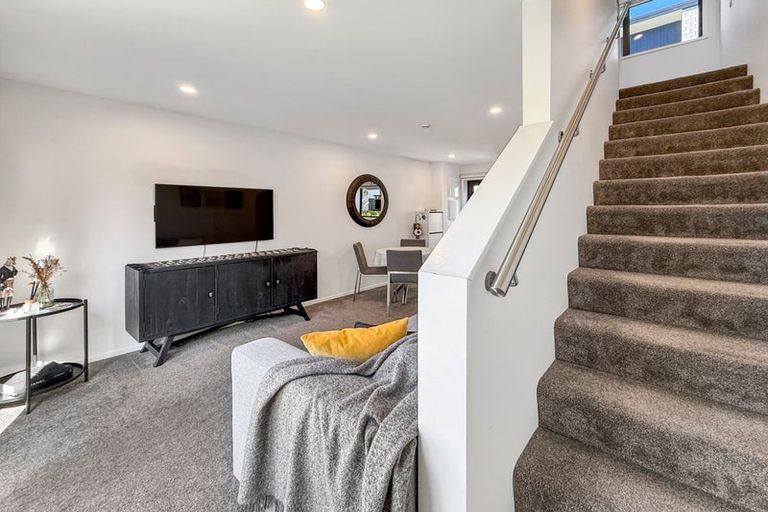 Photo of property in 5/16 Nova Place, Christchurch Central, Christchurch, 8011