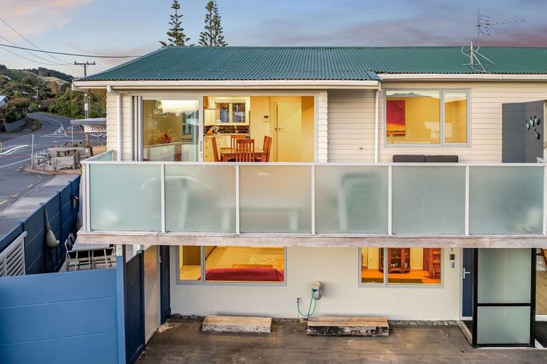 Photo of property in 5 Beach Road, Plimmerton, Porirua, 5026