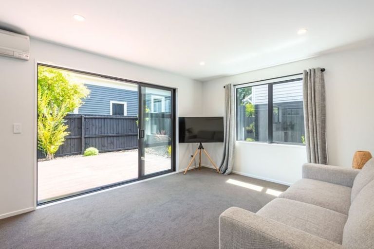 Photo of property in 258a Edgeware Road, Edgeware, Christchurch, 8013