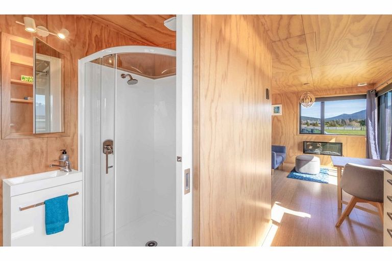 Photo of property in 22 Rodeo Drive, Te Anau, 9600