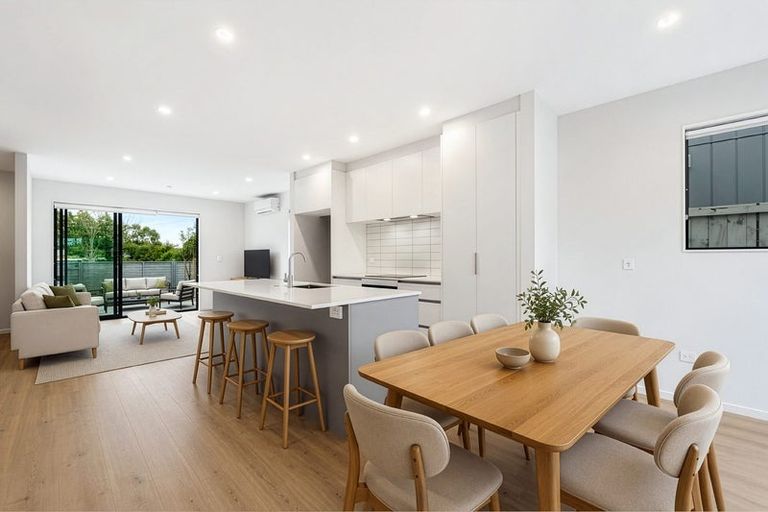 Photo of property in 174 Park Estate Road, Rosehill, Papakura, 2113