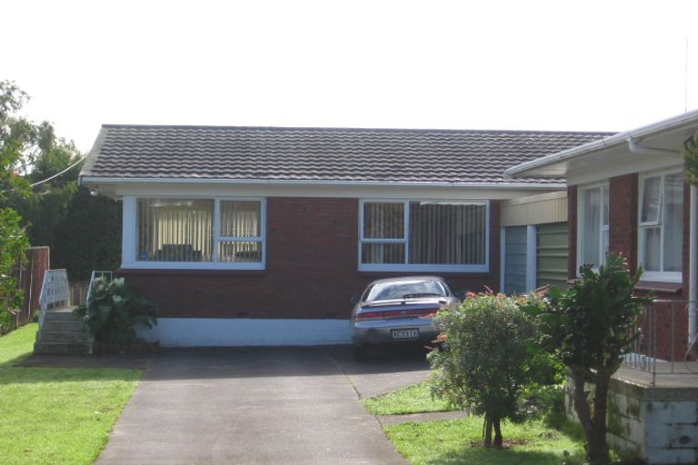 Photo of property in 2/648 Pakuranga Road, Howick, Auckland, 2010