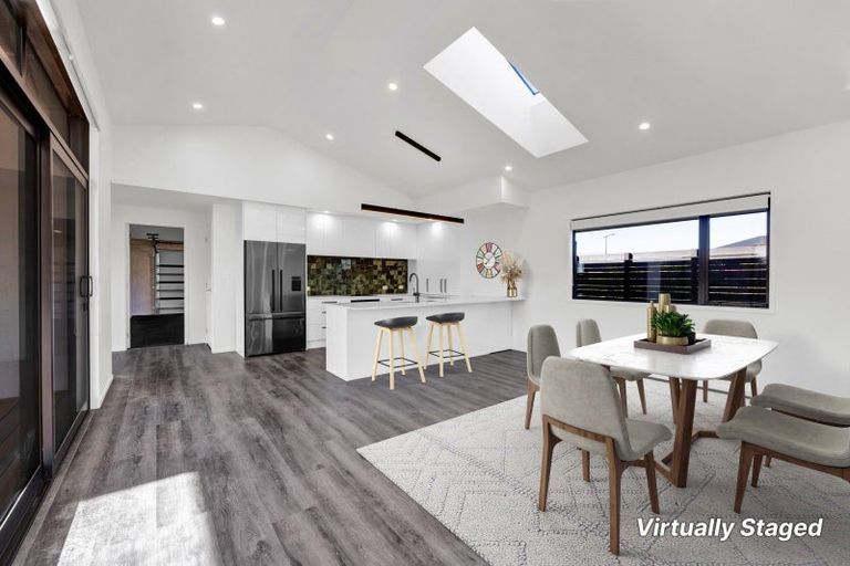 Photo of property in 21 Midsummer Avenue, Stratford, 4332