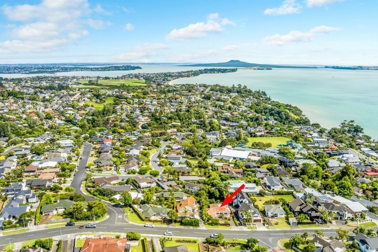 Photo of property in 86 Mellons Bay Road, Mellons Bay, Auckland, 2014