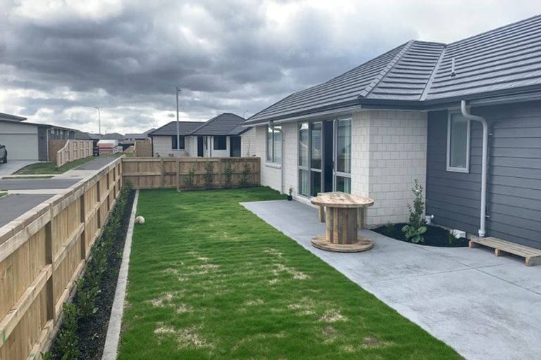 Photo of property in 70 Dunkeld Drive, Papamoa, 3118