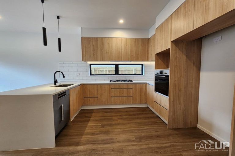 Photo of property in 16 Coast Garden Drive, Hobsonville, Auckland, 0616