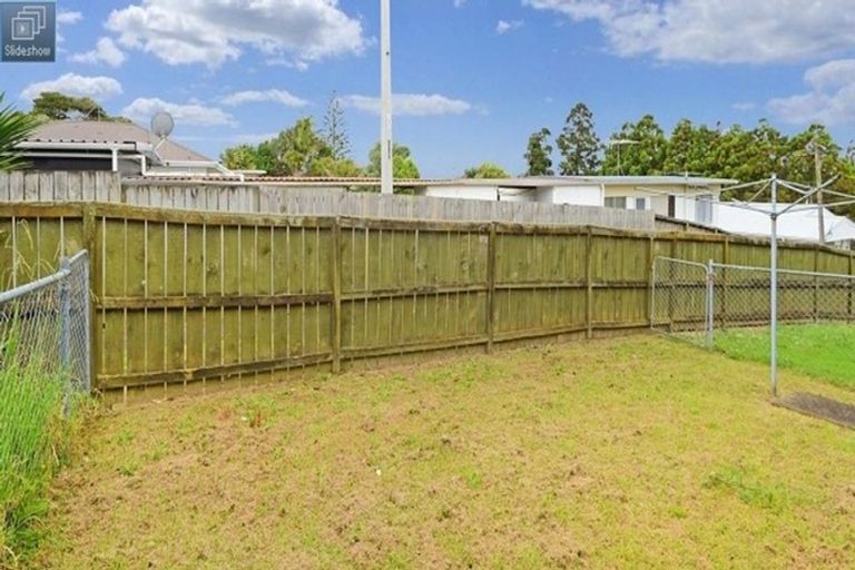 Photo of property in 1/123 Birkdale Road, Birkdale, Auckland, 0626