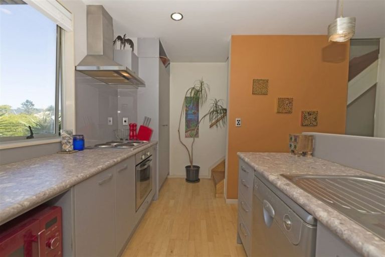 Photo of property in 54 Albionvale Road, Glen Eden, Auckland, 0602