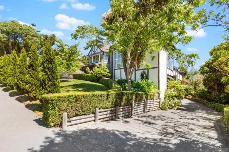 Photo of property in 2 Bengal Drive, Cashmere, Christchurch, 8022