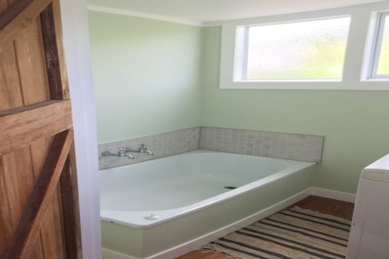 Photo of property in 210 Mirikau Road, Warea, New Plymouth, 4381