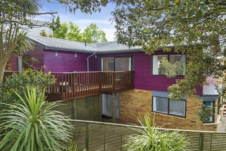 Photo of property in 18a Ridge Road, Howick, Auckland, 2014