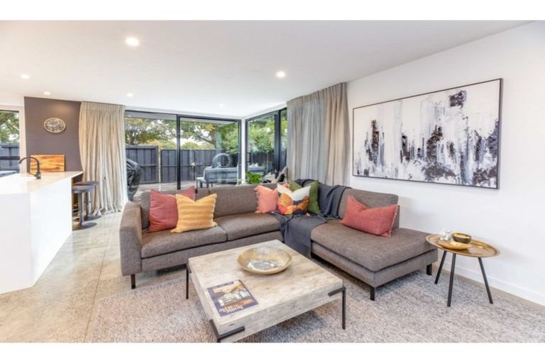 Photo of property in 9 Forbes Street, Sydenham, Christchurch, 8023