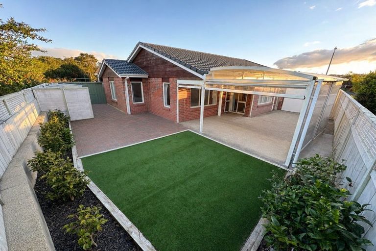 Photo of property in 11 The Grove, Red Beach, 0932