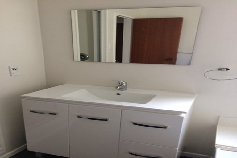 Photo of property in 1/1001 High Street, Avalon, Lower Hutt, 5011