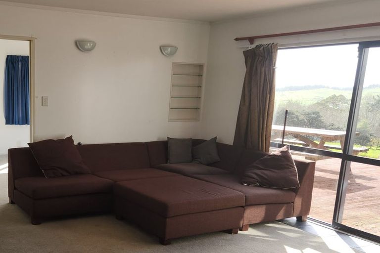 Photo of property in 18 Top Road, Dairy Flat, Albany, 0792