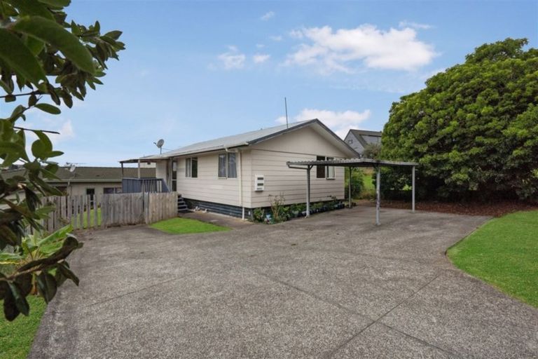 Photo of property in 23a Bellringer Road, Massey, Auckland, 0614