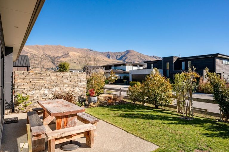 Photo of property in 45 Tenby Street, Wanaka, 9305