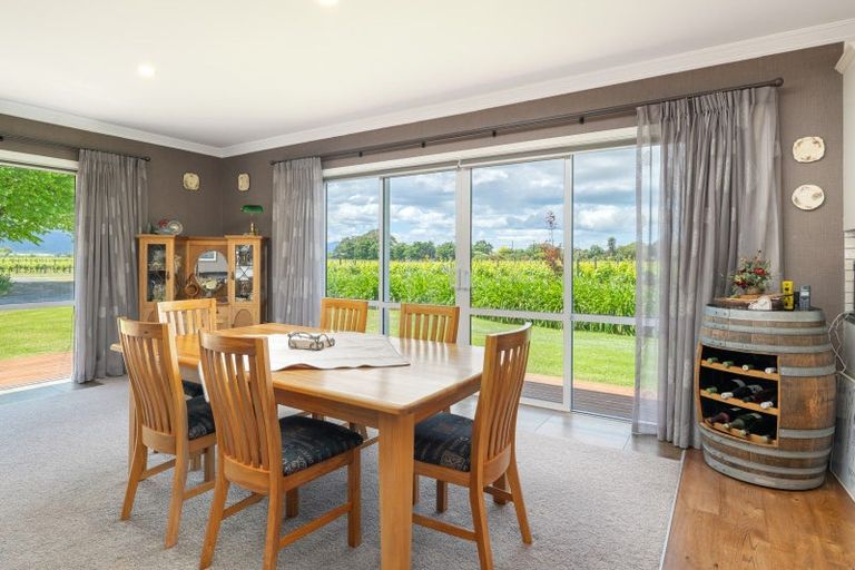 Photo of property in 19 Terrace Road, Renwick, 7204