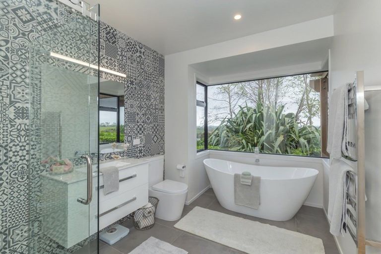 Photo of property in 141 Manakau Heights Drive, Manakau, Levin, 5573