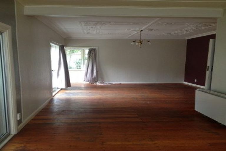 Photo of property in 5 Westland Road, Mount Cook, Wellington, 6021