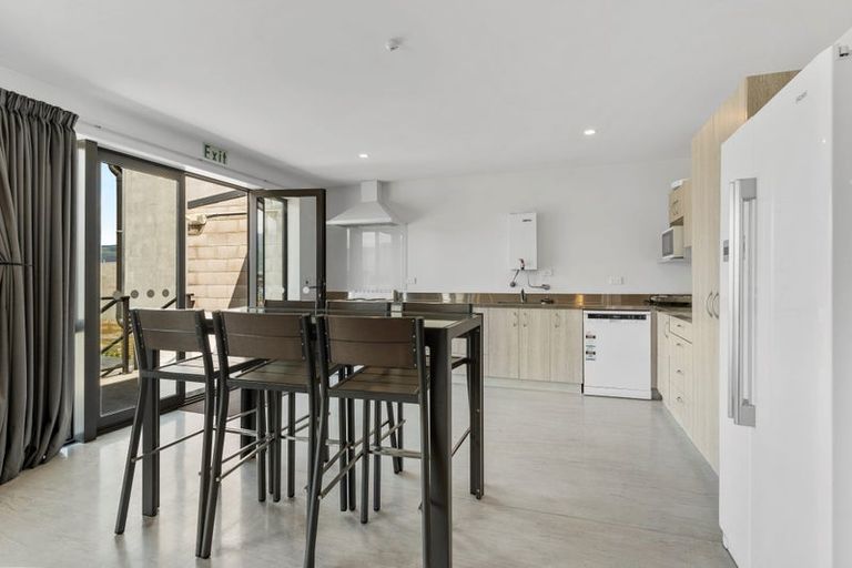 Photo of property in 16 Silverstone Drive, Cromwell, 9384