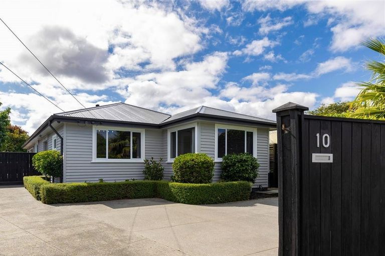 Photo of property in 10 Walnut Avenue, Strowan, Christchurch, 8052