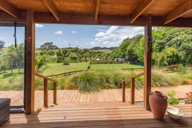 Photo of property in 116 Kawiu Road, Levin, 5510