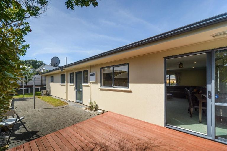 Photo of property in 37 Dahlstrom Grove, Kelvin Grove, Palmerston North, 4414