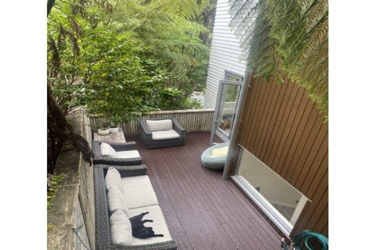 Photo of property in 37e Ngaio Road, Kelburn, Wellington, 6012