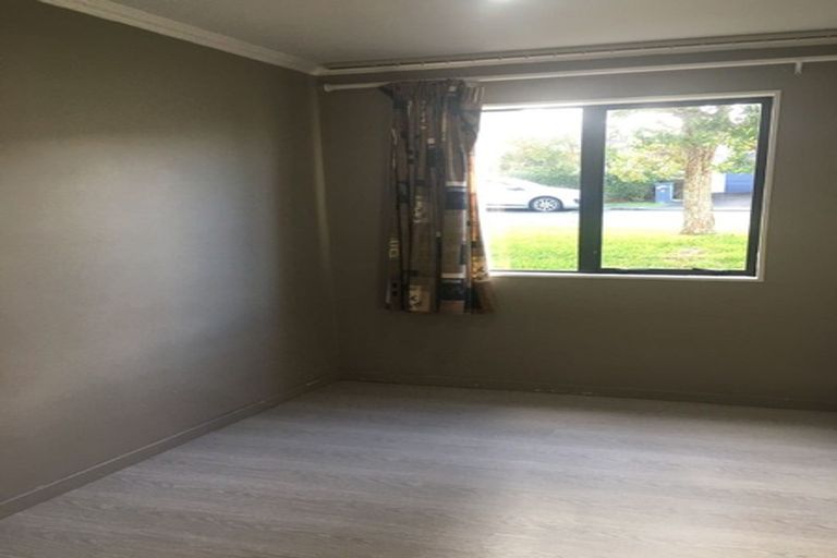 Photo of property in 3 Coventry Way, Long Bay, Auckland, 0630