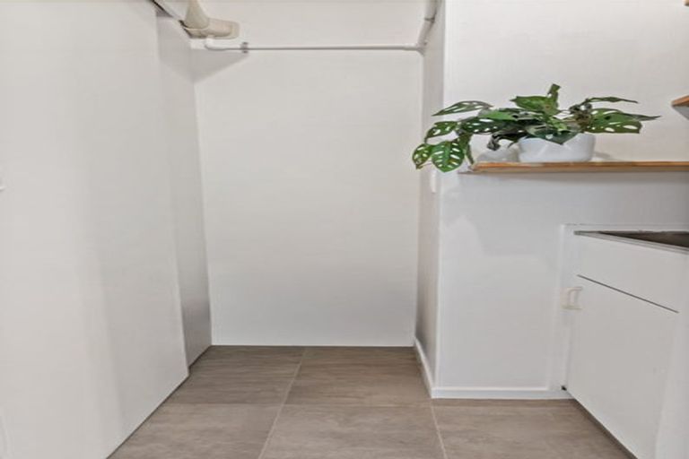 Photo of property in 29c Mark Road, Mount Albert, Auckland, 1025