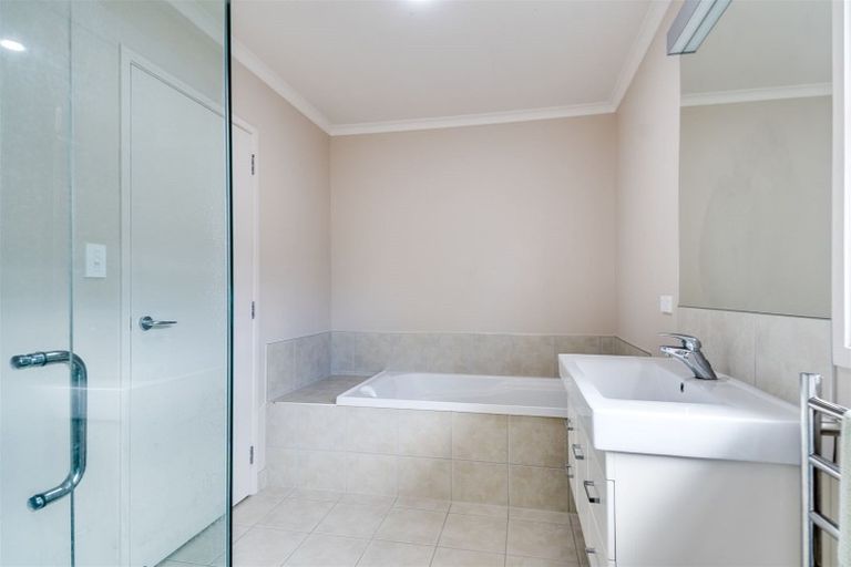 Photo of property in 9 Lewis Way, Poraiti, Napier, 4112