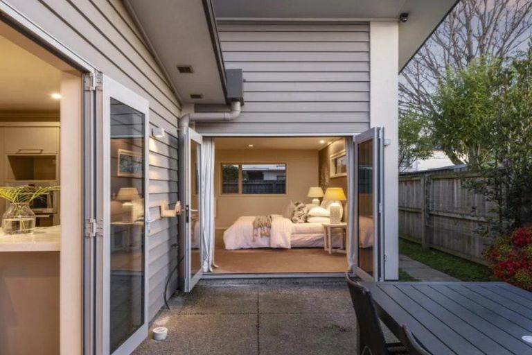 Photo of property in 37 Sherborne Street, St Albans, Christchurch, 8014