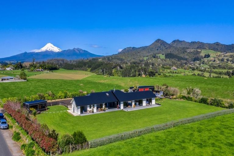 Photo of property in 196 Koru Road, Omata, New Plymouth, 4374