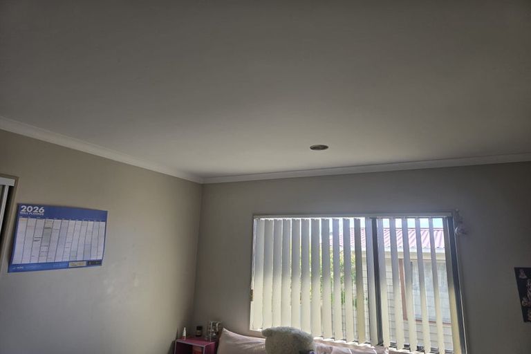 Photo of property in 85 Cobham Crescent, Kelston, Auckland, 0602