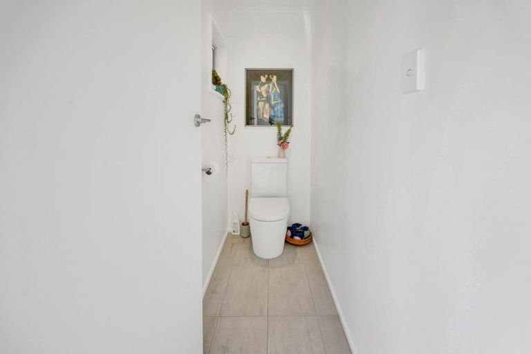Photo of property in 27a Montana Place, Merrilands, New Plymouth, 4312