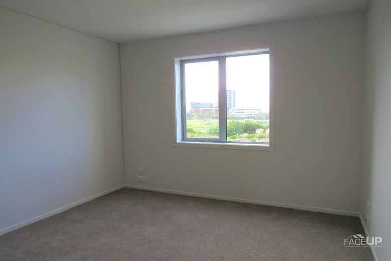 Photo of property in 21 Ceramic Lane, New Lynn, Auckland, 0600