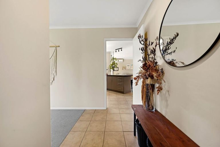 Photo of property in 21 Burgundy Court, Rototuna, Hamilton, 3210