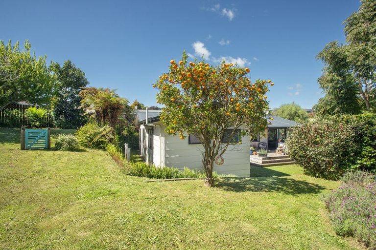 Photo of property in 18 Dunton Drive, Welcome Bay, Tauranga, 3112