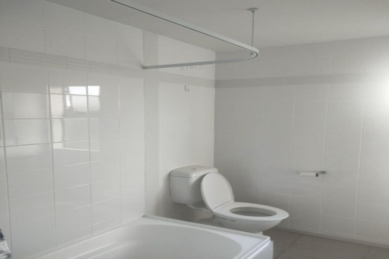 Photo of property in 37c Gurkha Crescent, Khandallah, Wellington, 6035