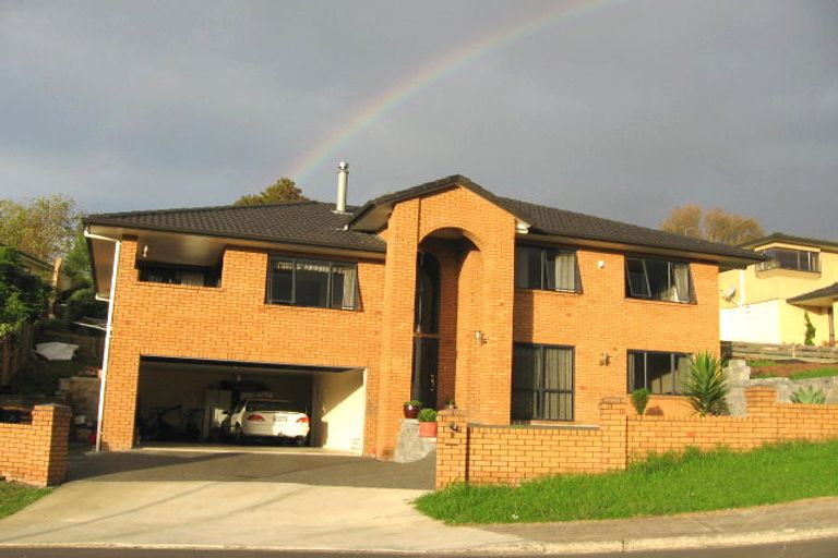 Photo of property in 9 Blethyn Place, Te Atatu South, Auckland, 0610