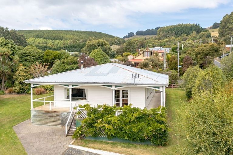 Photo of property in 1 Waikana Street, Broad Bay, Dunedin, 9014