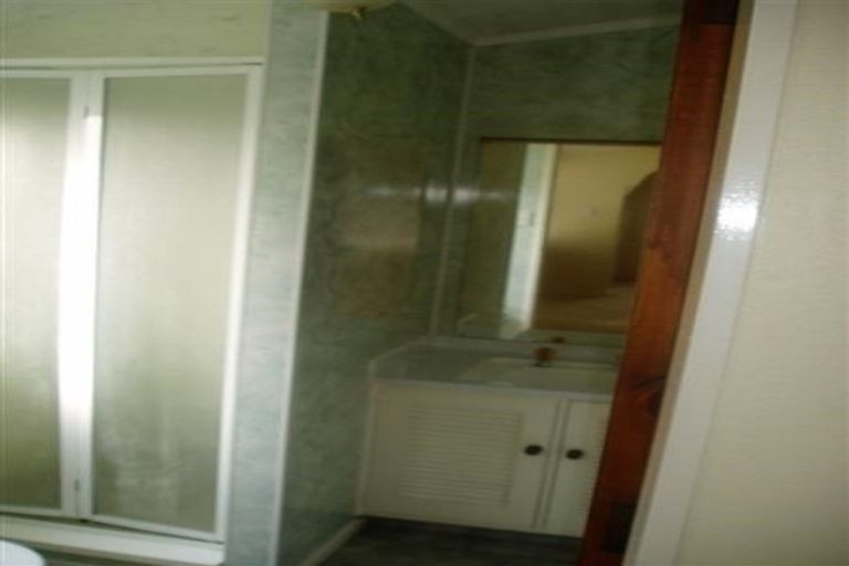 Photo of property in 18a Wai-iti Crescent, Woburn, Lower Hutt, 5010