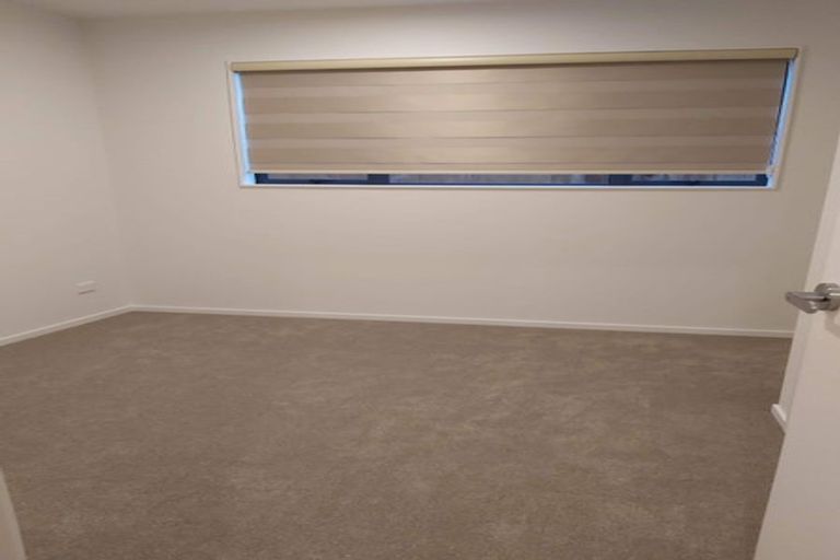 Photo of property in 9a Gossamer Drive, Pakuranga Heights, Auckland, 2010