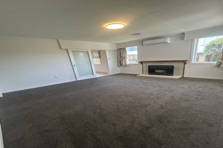 Photo of property in 71 Heaphy Street, Blockhouse Bay, Auckland, 0600