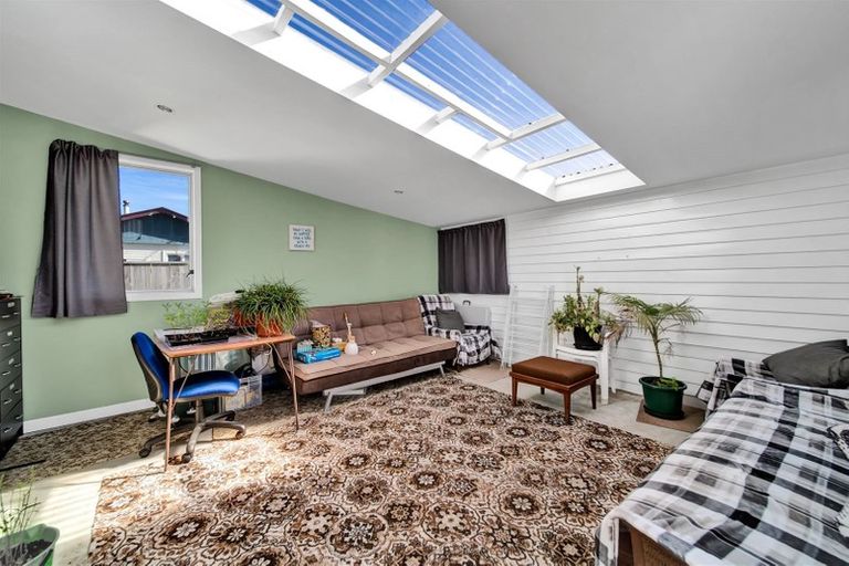 Photo of property in 32 Grey Street, Normanby, Hawera, 4614