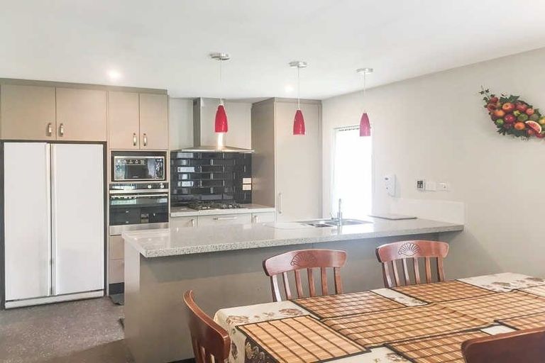 Photo of property in 299 Halswell Junction Road, Halswell, Christchurch, 8025